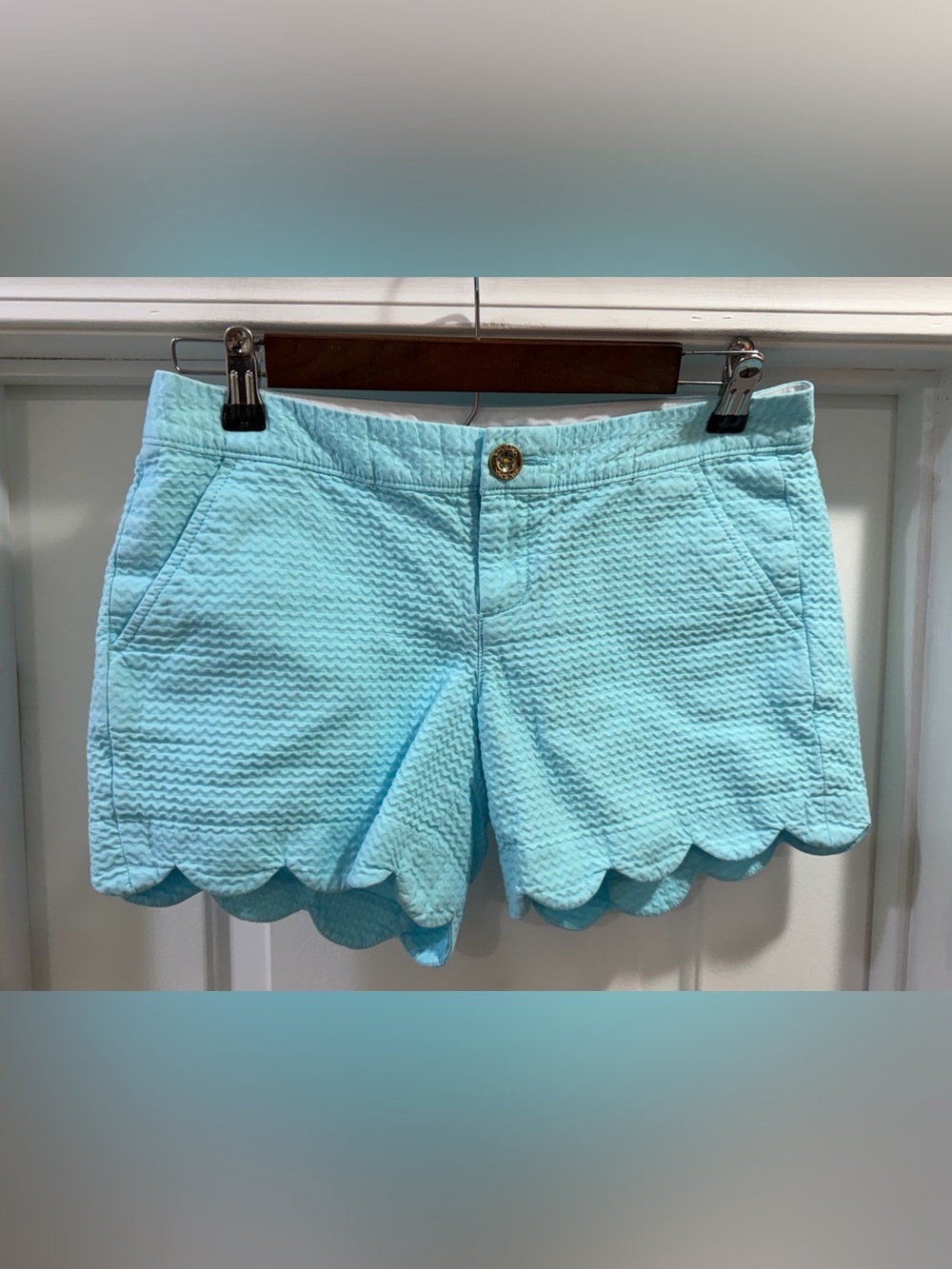 Lilly Pulitzer Buttercup Light Aqua Teal  Scalloped Shorts Size 0